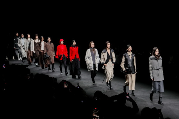 潮涌鵬城，開啟時尚 “超鏈接”丨第30屆FASHION SOURCE時尚之源深圳展、AW25深圳原創時裝周盛大啟幕