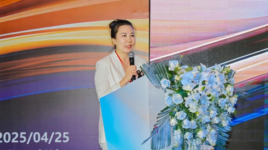 拓展國內(nèi)市場，深化協(xié)同共贏！?2025“絲路柯橋·布滿全球”對接會走進(jìn)長沙
